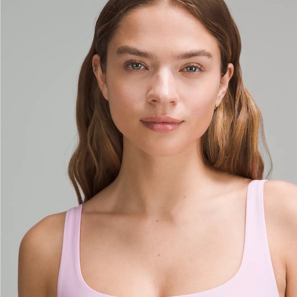 Lululemon - Bend This Scoop and Square Bra
Light Support, A-C Cups - Vitapink - Picture 4 of 6